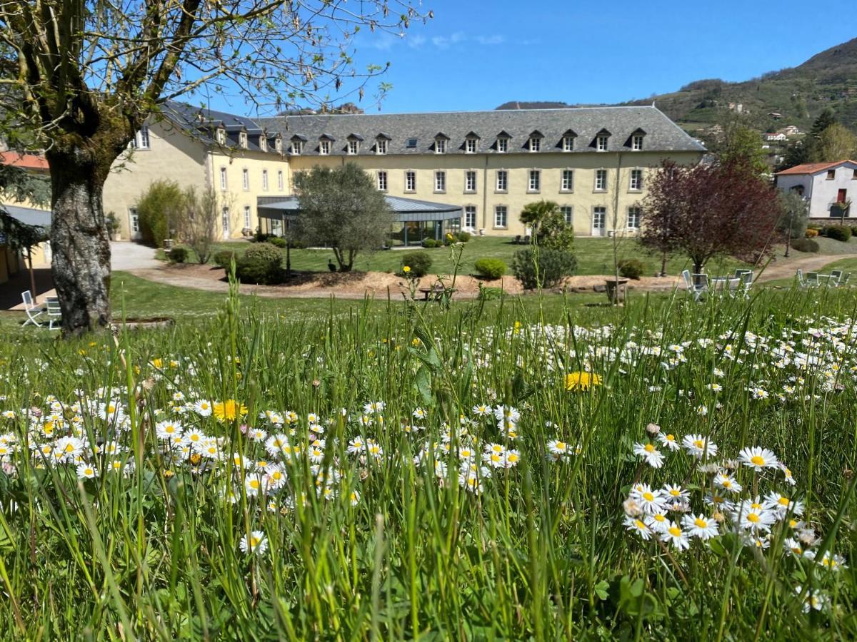 Le 1837 Aparthotel Saint-Affrique Luaran gambar
