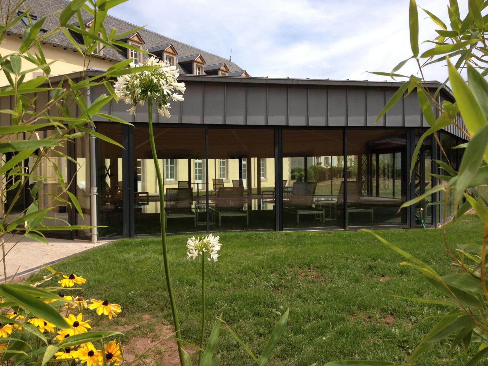 Le 1837 Aparthotel Saint-Affrique Luaran gambar