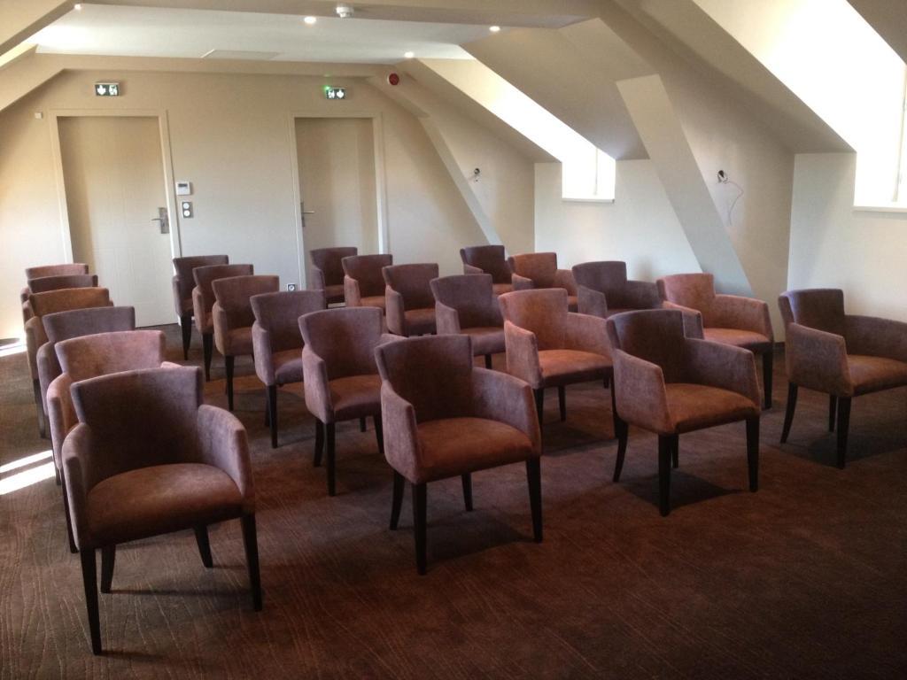 Le 1837 Aparthotel Saint-Affrique Luaran gambar