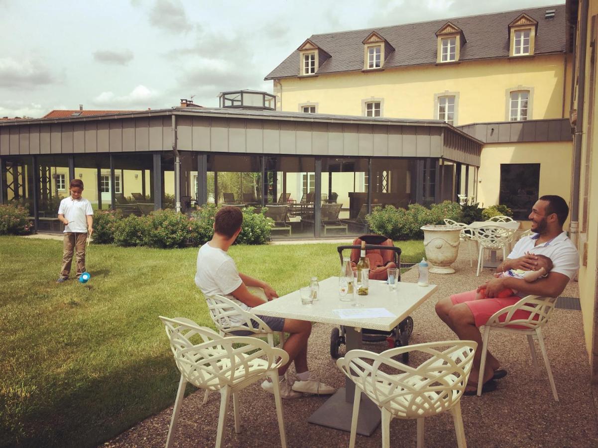 Le 1837 Aparthotel Saint-Affrique Luaran gambar